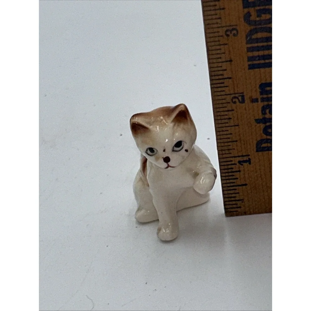 Vintage Goebel Porcelain Cat Figurine RARE